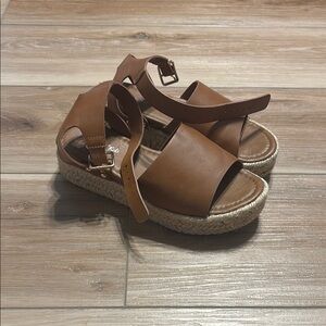 Pierre Dumas Tan Sandals